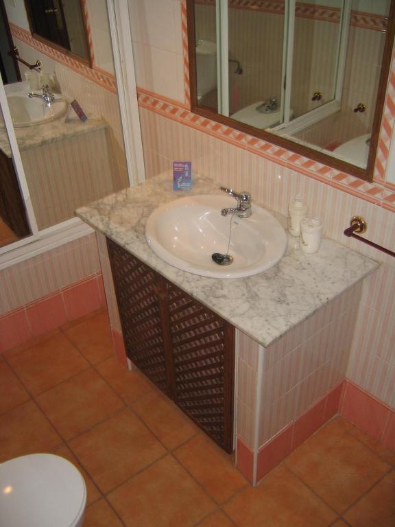 A bathroom at Casa Palacio Carvajal