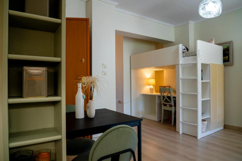 Kuchyň nebo kuchyňský kout v ubytování Sirmar Seaview Apartment