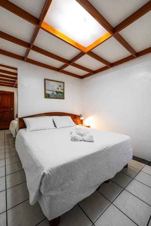 La Peregrina Galapagos B&B - Quadruple Room