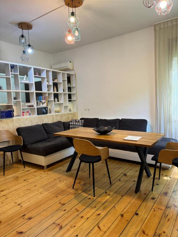 A seating area at 21 Han Asparuh - 24h Self Check-in