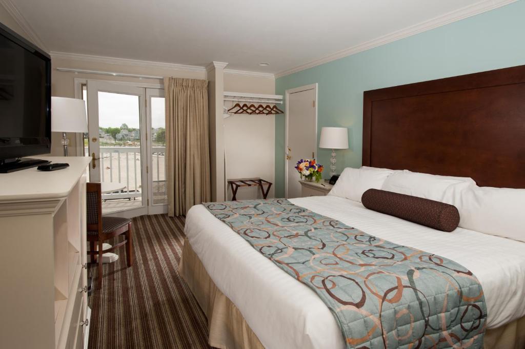 Union Bluff Hotel & Meeting House - 