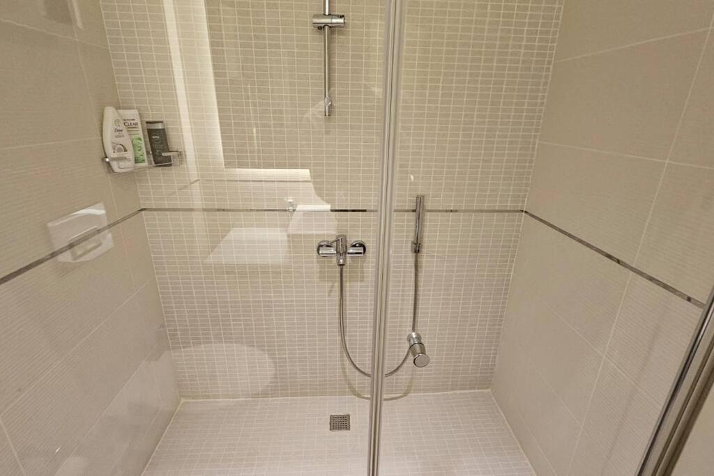 Koupelna v ubytování Manavgat - Superb 2 bedroom apartment near beach and Side centre