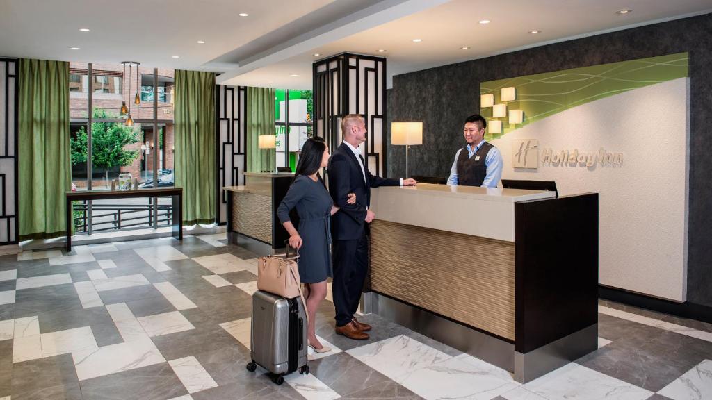 Holiday Inn & Suites Vancouver Downtown by IHG - Resim 16
