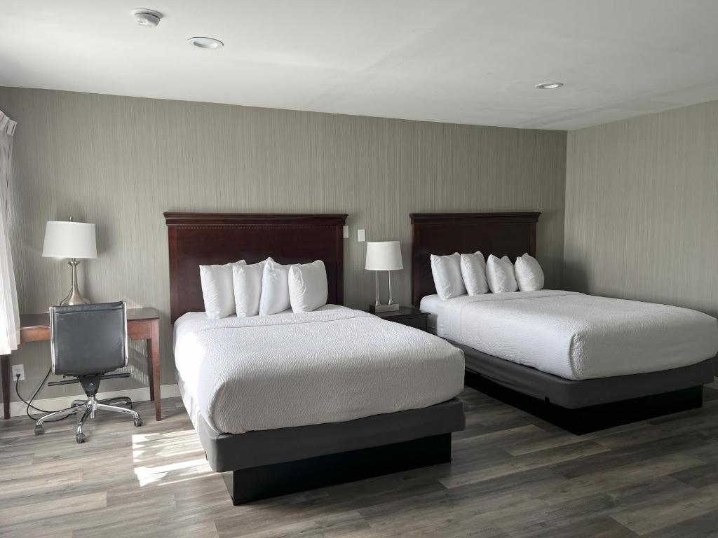 Georgian Lakeside Resort photo