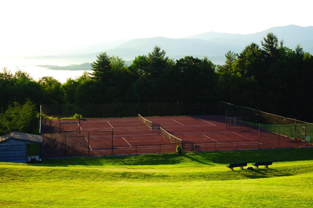 Tenis a/nebo squash v ubytování von Trapp Family Lodge & Resort nebo okolí
