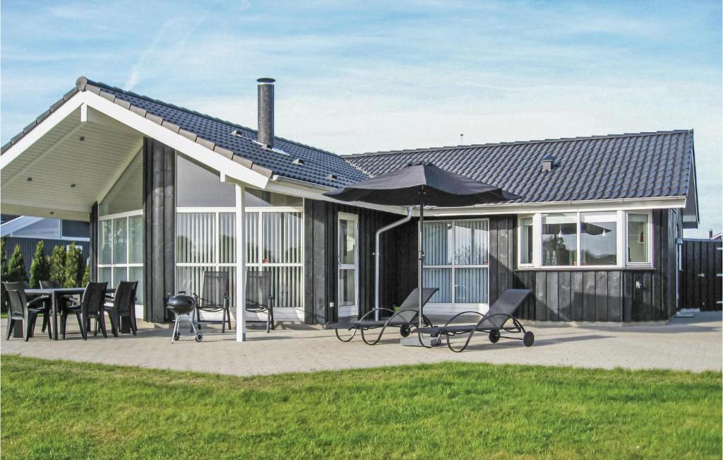 Gallery image of Holiday Home Havbakken V in Årøsund