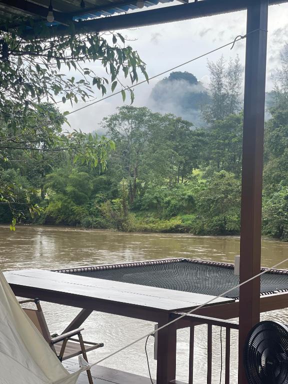 BaanRai KhunYa บ้านไร่คุณย่า - Tent