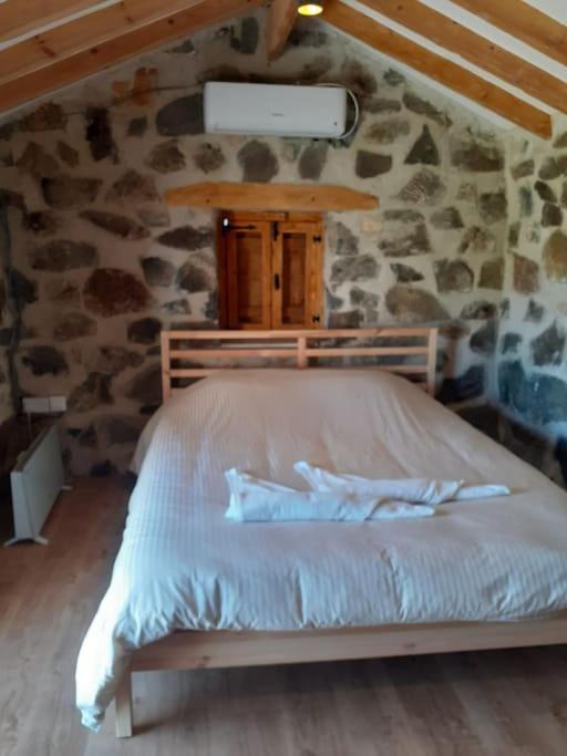 Postel nebo postele na pokoji v ubytování Serenity Mountain