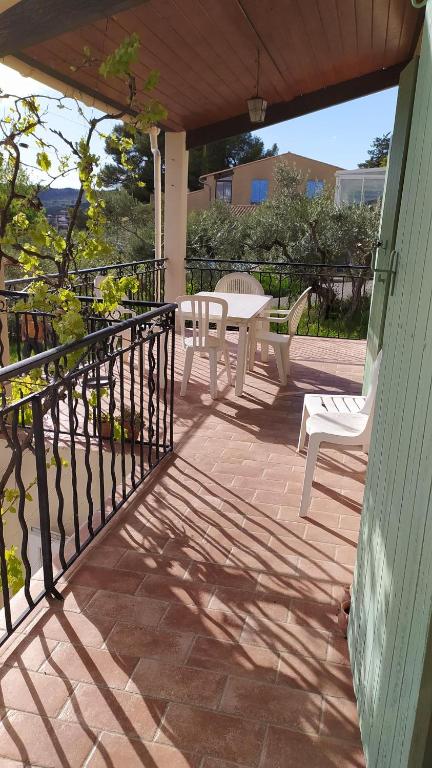 Balkón nebo terasa v ubytování Manosque: Maison en Provence avec superbe vue