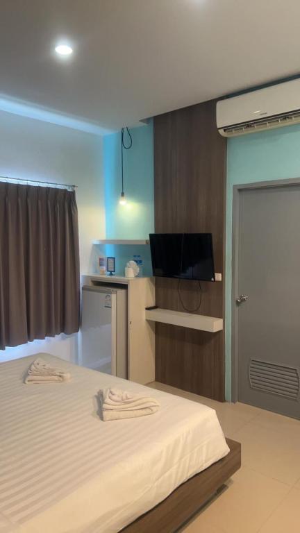 Hotel The Journey Patong New - Resim 44
