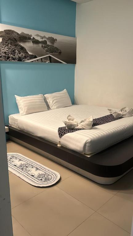 Hotel The Journey Patong New - Resim 32