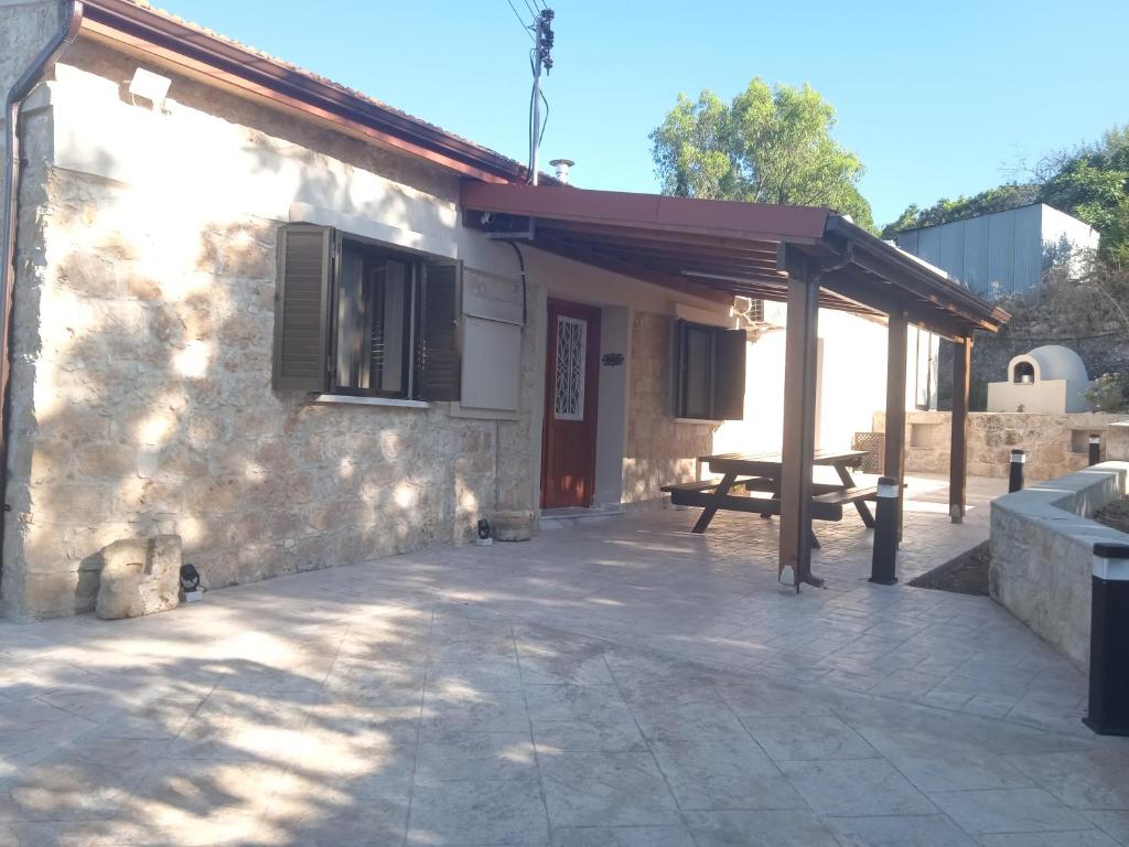 Papageorgios Village House