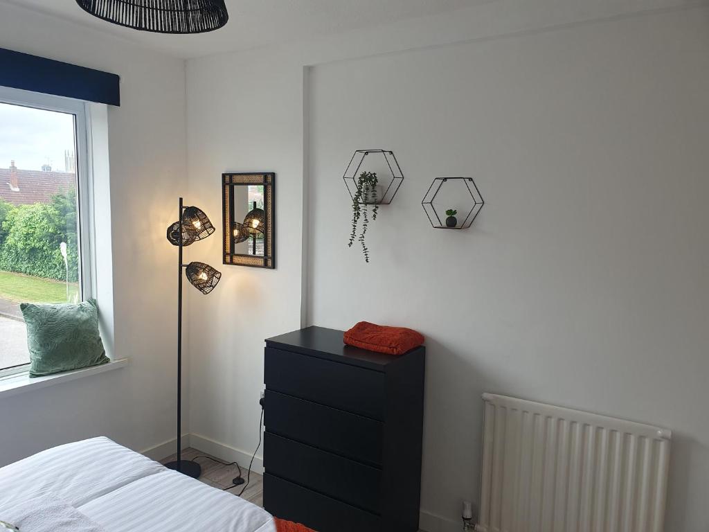 Fotografie z fotogalerie ubytování Sunny Apartment In Cheltenham v destinaci Cheltenham