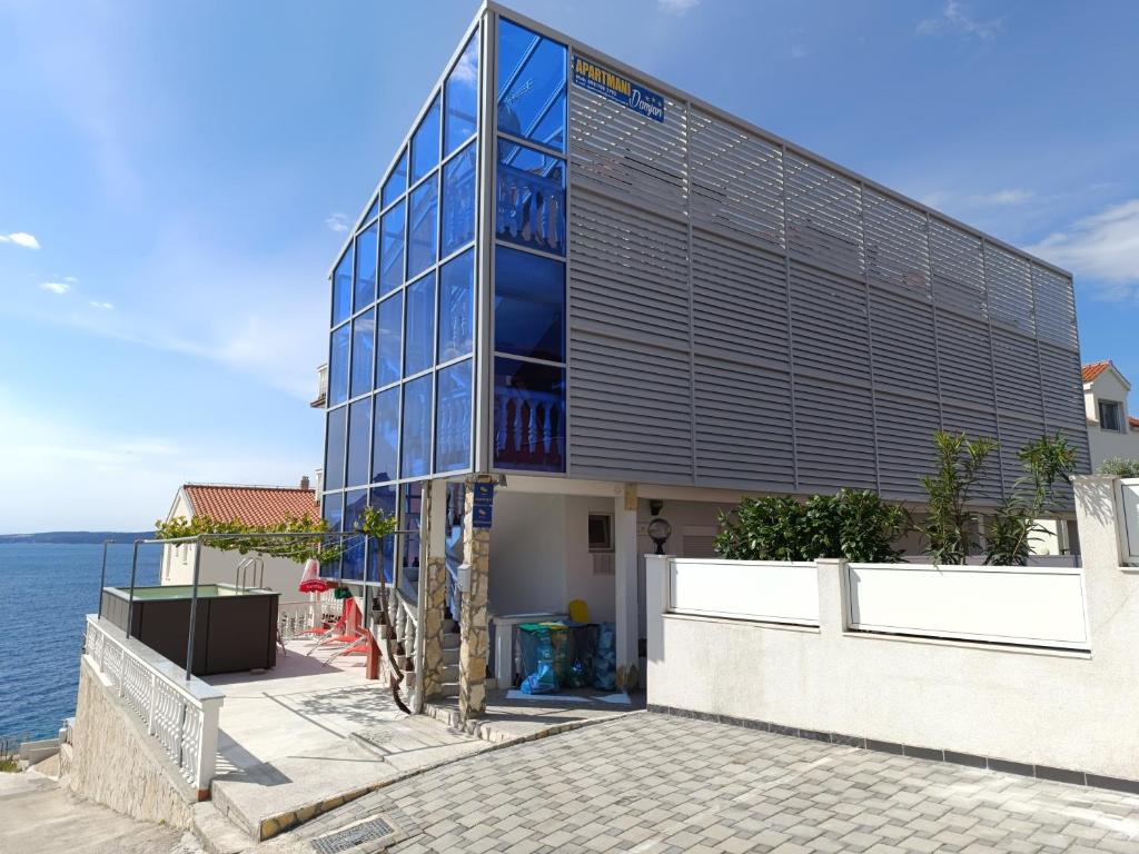 Apartments Damjan