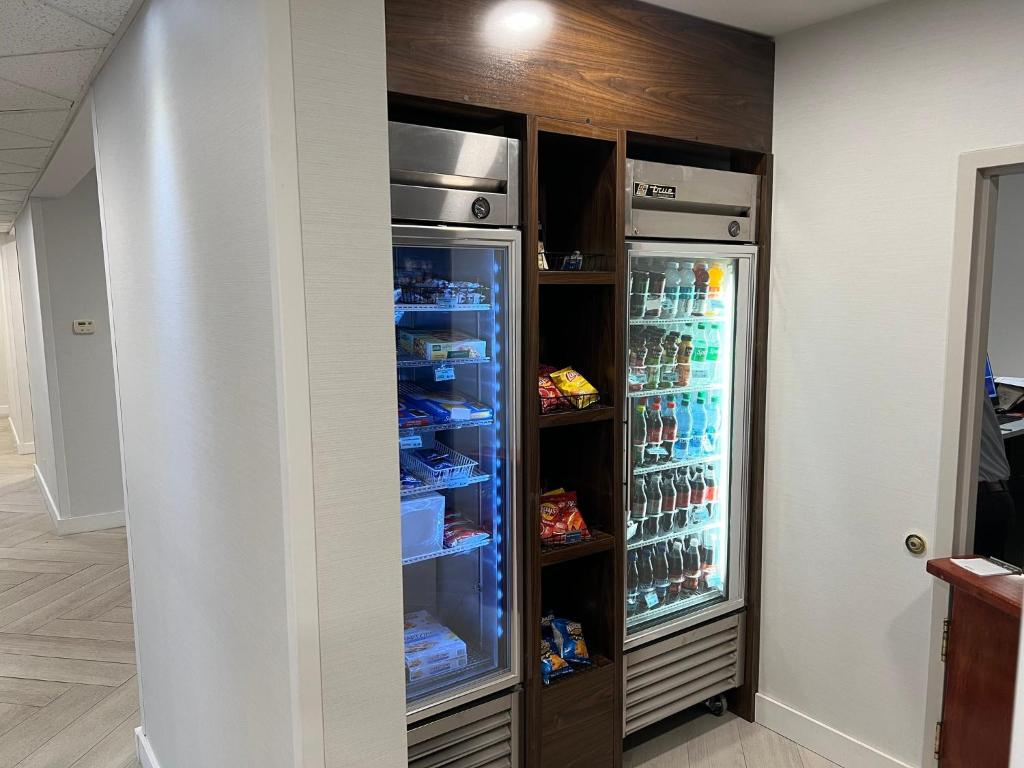 Staybridge Suites - Calgary Airport by IHG - Resim 24