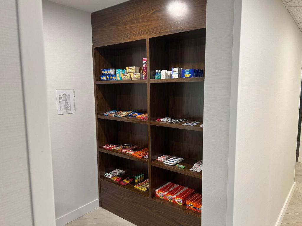 Staybridge Suites - Calgary Airport by IHG - Resim 22