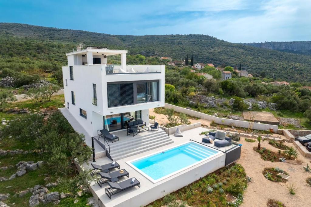 Villa-Lapis Villa-Lapis