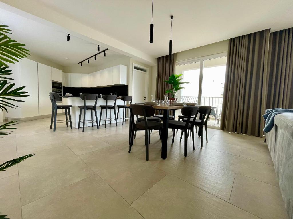 Bugibba Square Seafront Apartments by Holi - 2