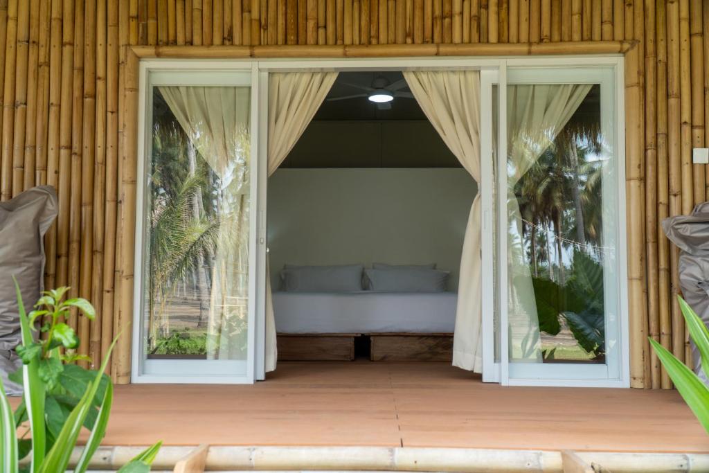 Zahrada ubytování Sumba Retreat Kerewe