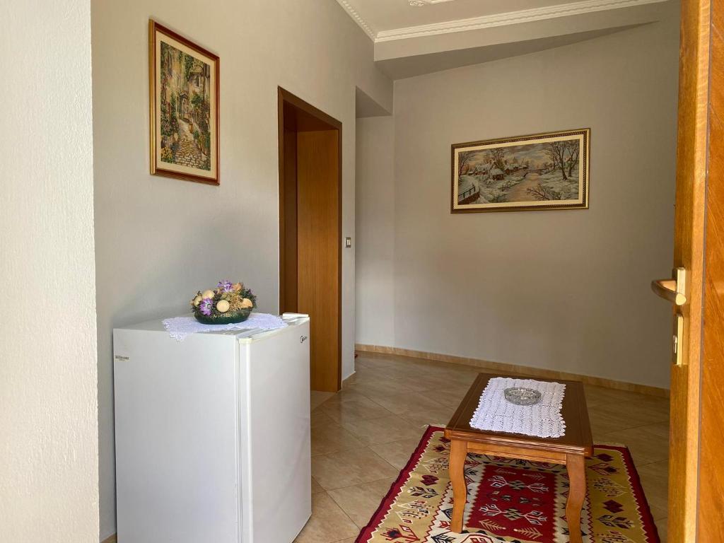 Fotografie z fotogalerie ubytování Guest House Persa v destinaci Gjirokastër
