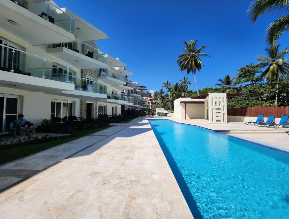 สระว่ายน้ำที่อยู่ใกล้ ๆ หรือใน Cristamar Condominium "Cozy Oasis, Adorable"