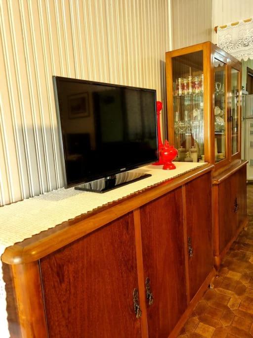 TV a/nebo společenská místnost v ubytování Autêntica Casa da Vó