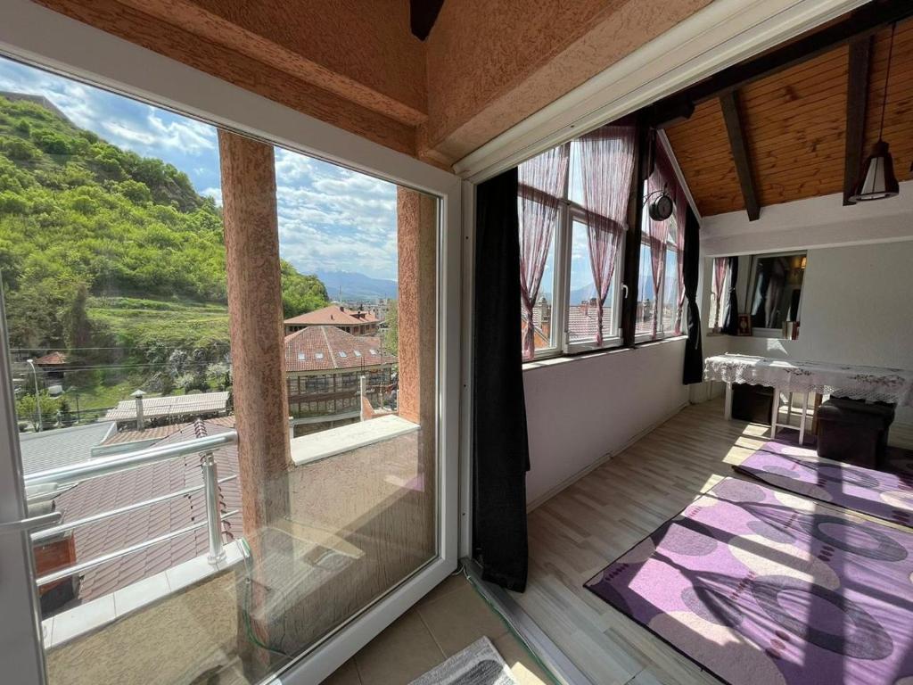 Balkón nebo terasa v ubytování Deni house