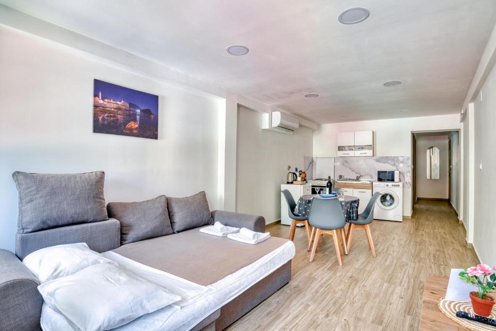 Kuchyň nebo kuchyňský kout v ubytování Apartments Pavic