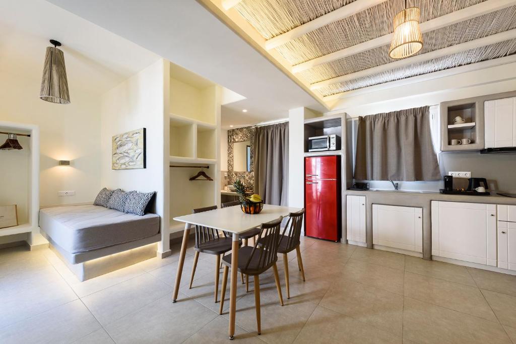 Vammos Luxury Residences - 2