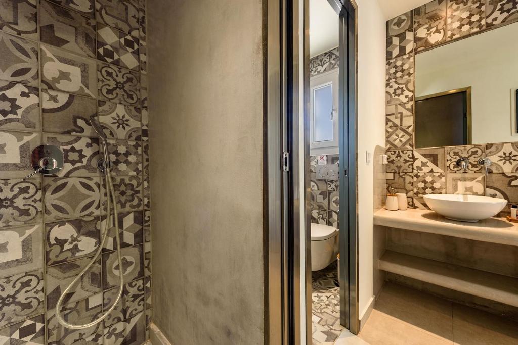 Vammos Luxury Residences - 11