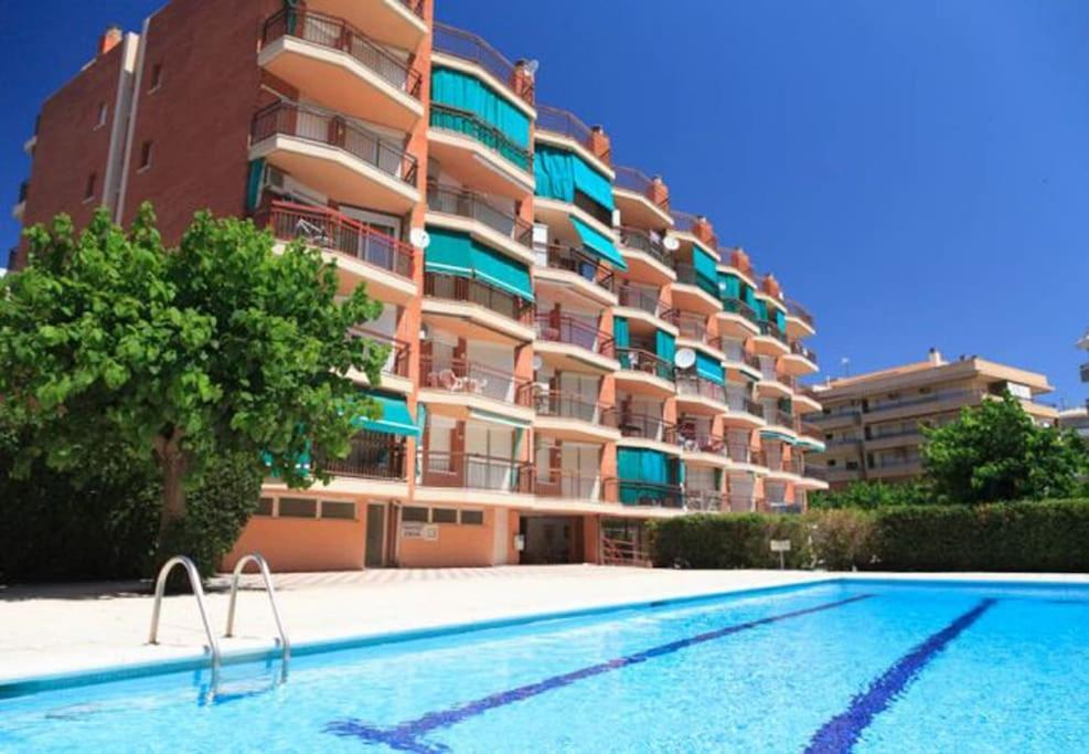 Πισίνα στο ή κοντά στο Superbe appartement avec vue mer, piscine et parking privé gratuit