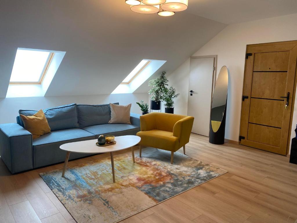 A seating area at Zafír Home