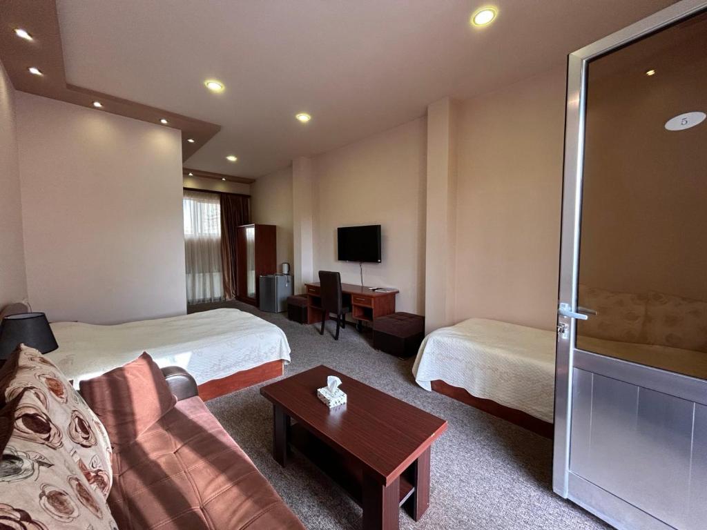 Areg Boutique hotel - Habitación Triple