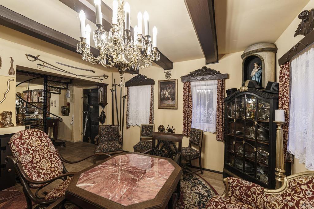 Villa u Rytíře的休息区