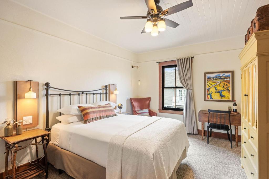 Sonoma Hotel - 