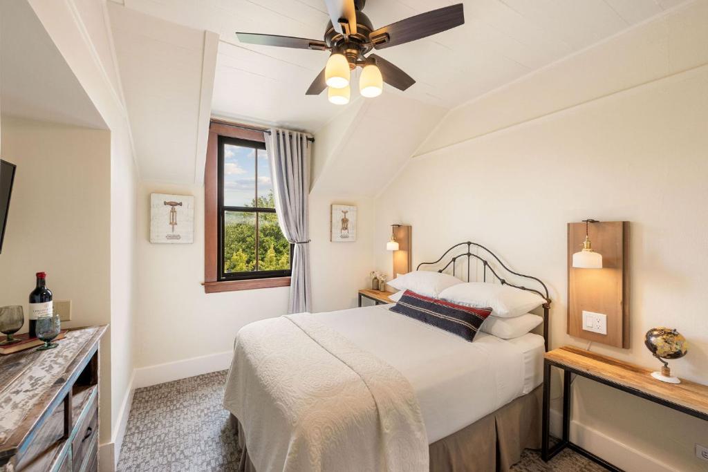 Sonoma Hotel - 
