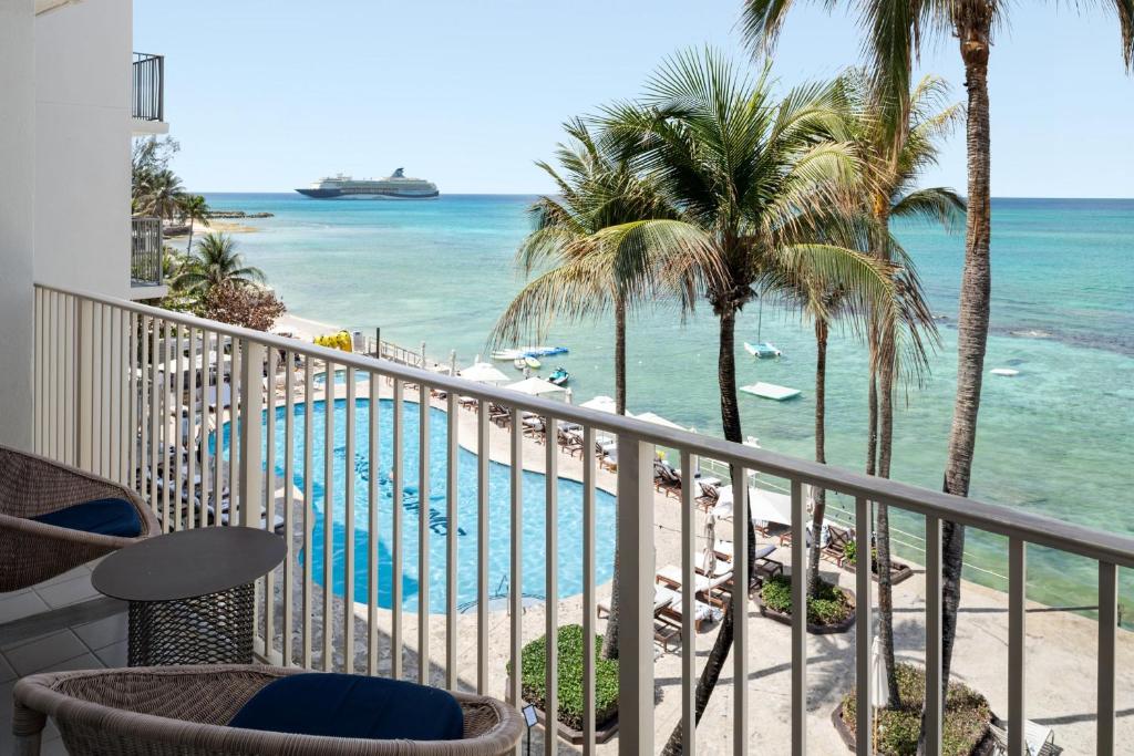 Grand Cayman Marriott Resort - Rala De Reina Del Rey De Gran Ocean