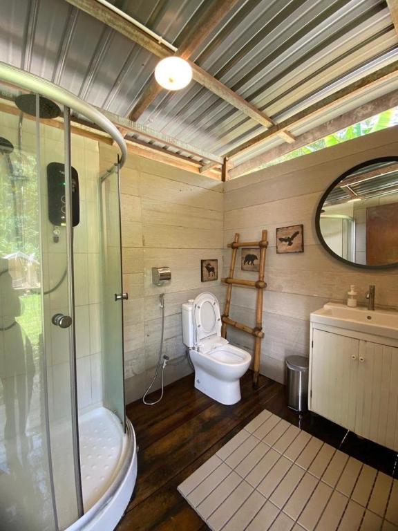 Koupelna v ubytování Canopy Villa Glamping Park