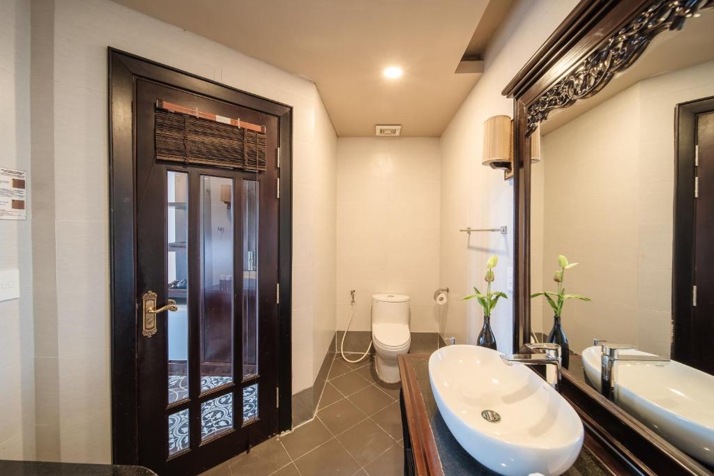Phòng Deluxe Giường Đôi/2 Giường Đơn Có Ban Công
