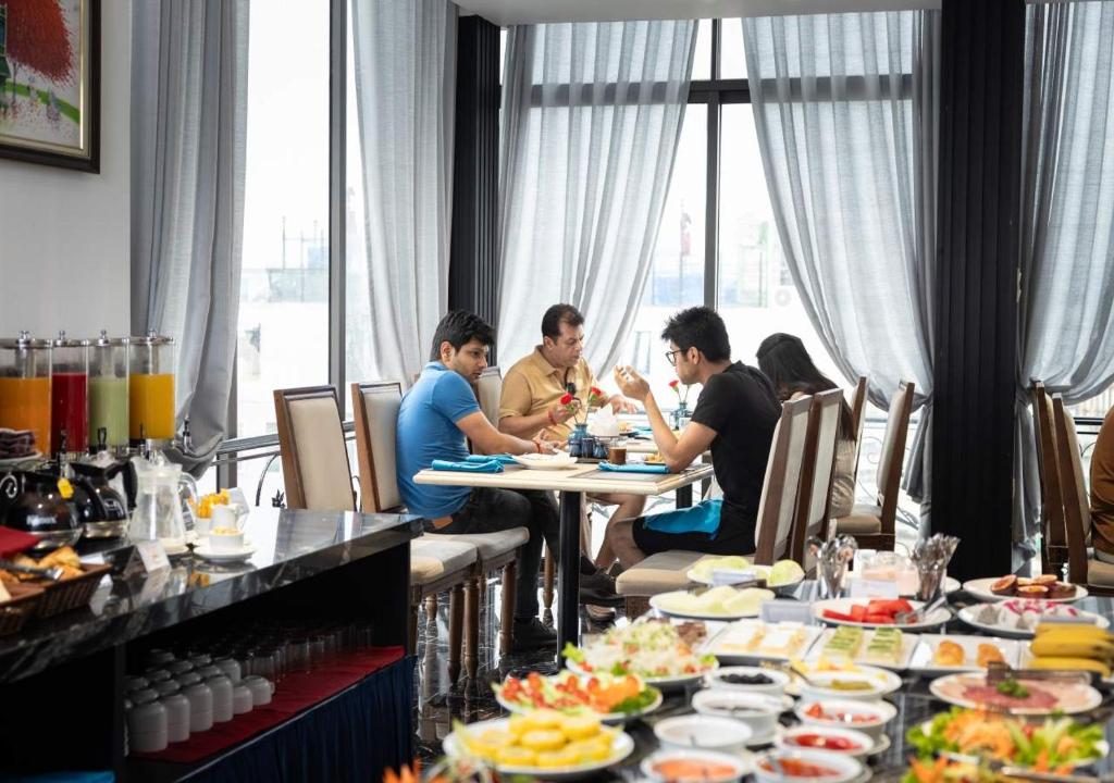 Family Suite Hotel - 5