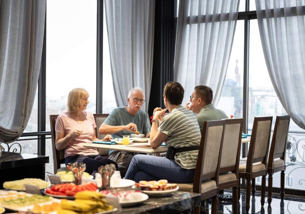 Family Suite Hotel - 6