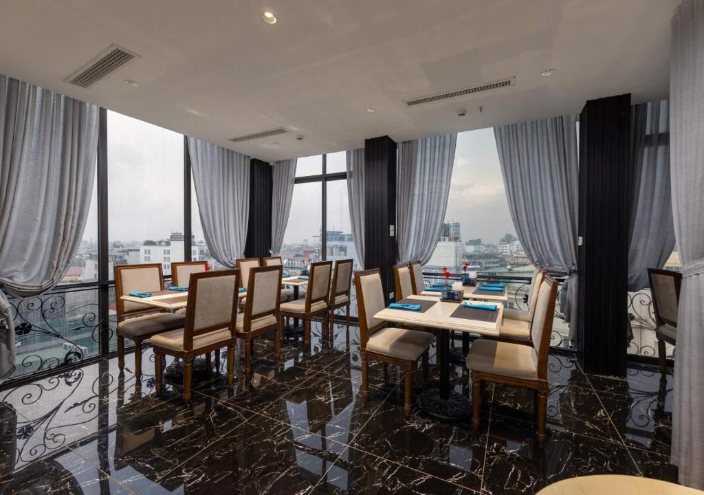 Family Suite Hotel - 8