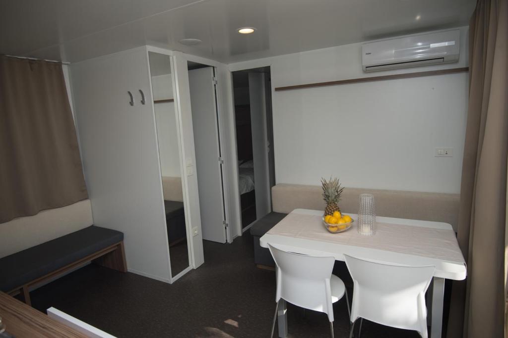 Zdjęcie z galerii obiektu SUNNY Mobile Homes Bijela Uvala w Poreču