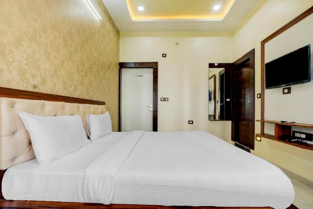 TV a/nebo společenská místnost v ubytování Hotel Sun Palace