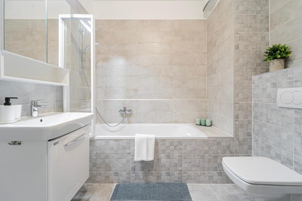 WestSide Garden Apartments by FirstHost - Resim 39