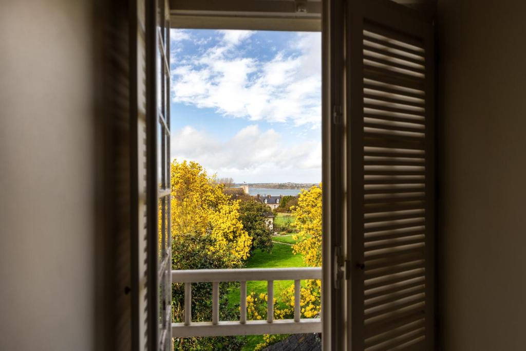 Balkón nebo terasa v ubytování Manoir des Bords de Rance