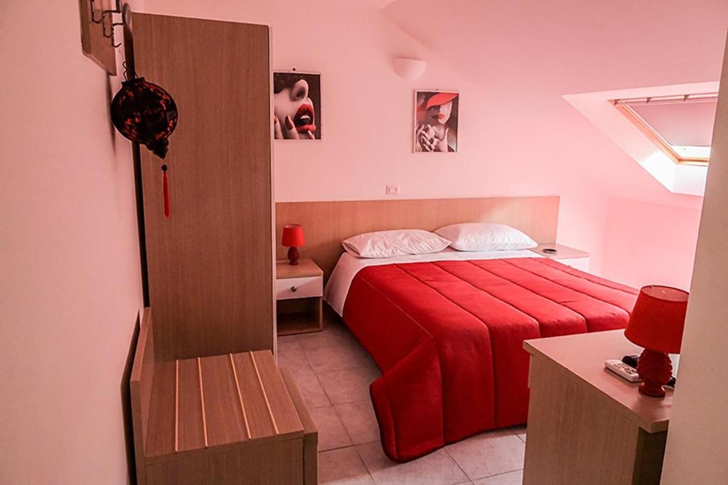 Suisse hotel - Habitación Doble Con Baño Privado