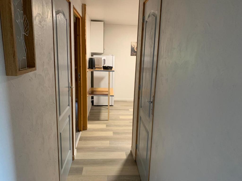 Kuchyň nebo kuchyňský kout v ubytování B&B Chambre le Chant des Oiseaux