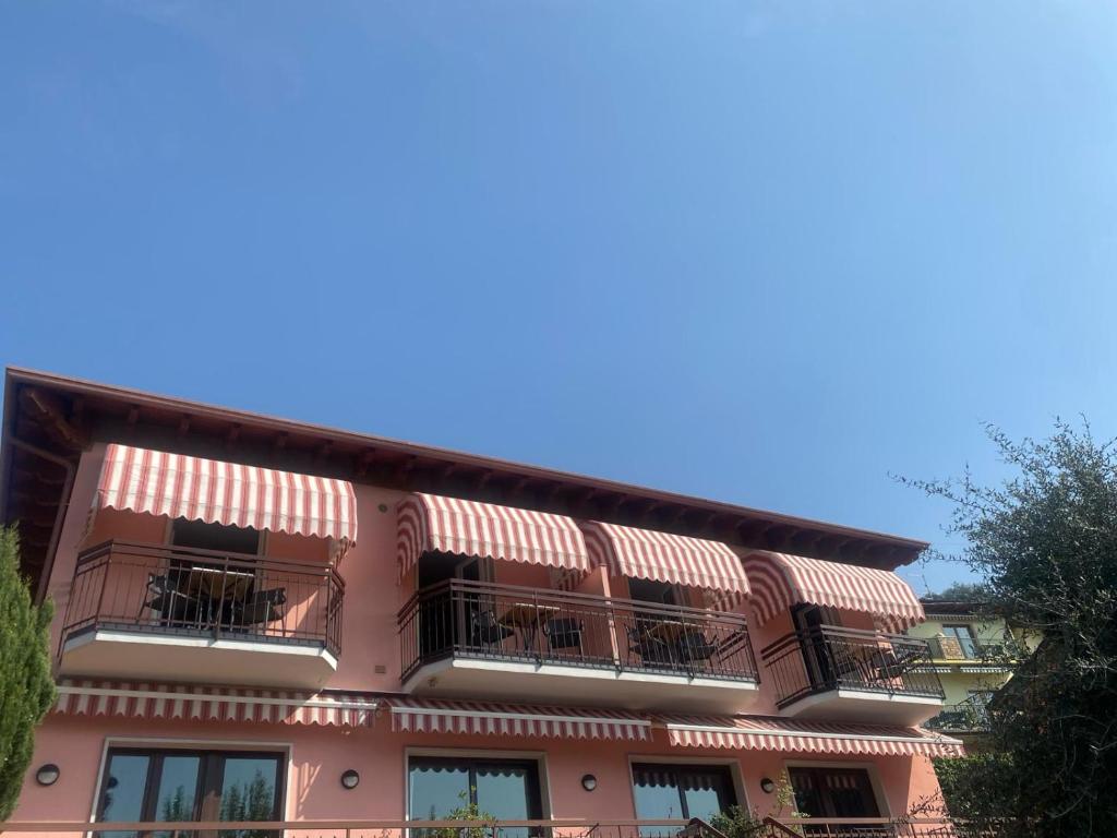 Budova, v ktorej sa apartmánový hotel nachádza