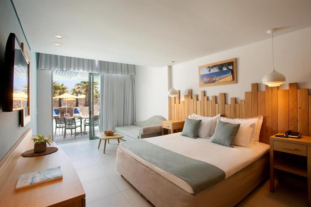 Arina Beach Resort - 